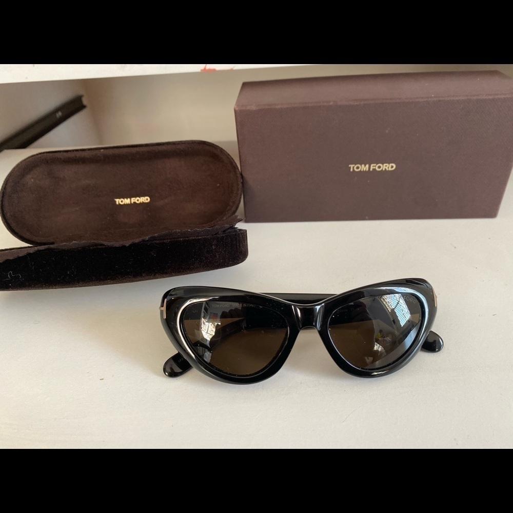 NWOT Tom Ford authentic cats sunglasses